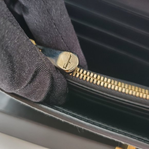 Salvatore Ferragamo Wallet - Picture 11 of 12